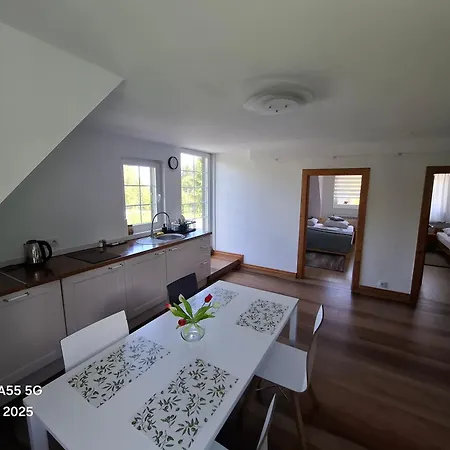 Osada Chybotek בית הארחה 3*